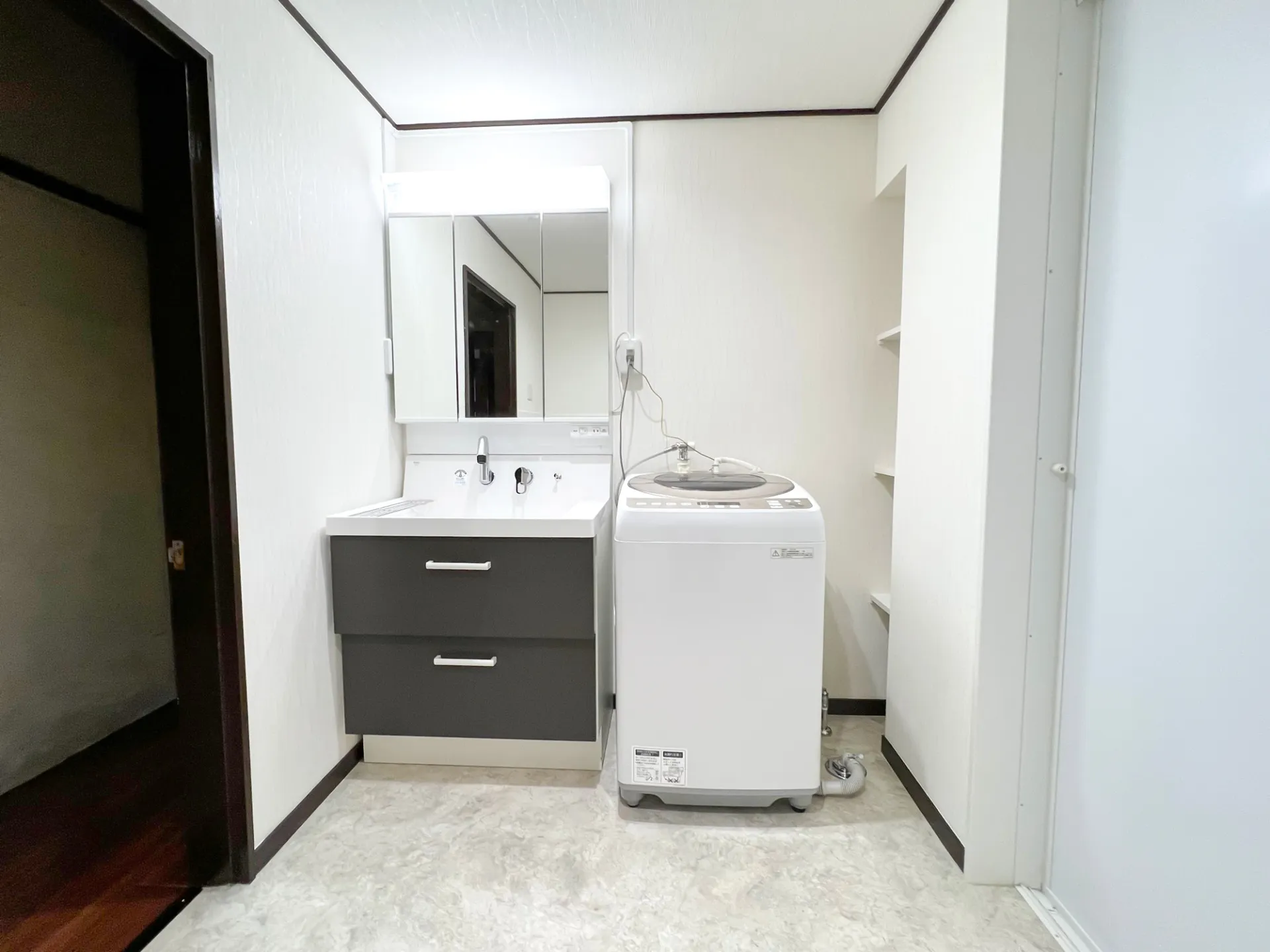 前橋市 洗面化粧台交換工事